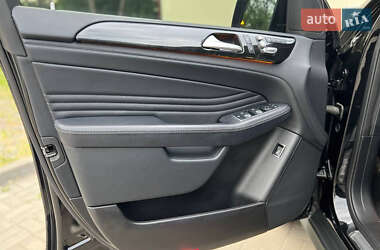 Позашляховик / Кросовер Mercedes-Benz GLE-Class 2018 в 