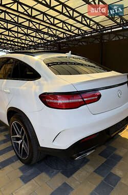 Позашляховик / Кросовер Mercedes-Benz GLE-Class 2018 в 