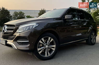 Внедорожник / Кроссовер Mercedes-Benz GLE-Class 2017 в 
