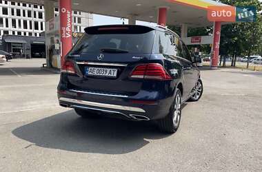 Внедорожник / Кроссовер Mercedes-Benz GLE-Class 2016 в 