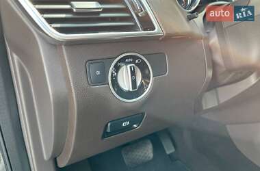 Внедорожник / Кроссовер Mercedes-Benz GLE-Class 2016 в 