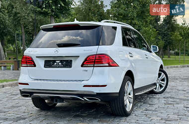 Внедорожник / Кроссовер Mercedes-Benz GLE-Class 2018 в 