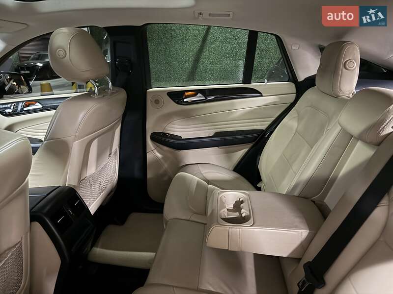 Позашляховик / Кросовер Mercedes-Benz GLE-Class 2015 в Києві