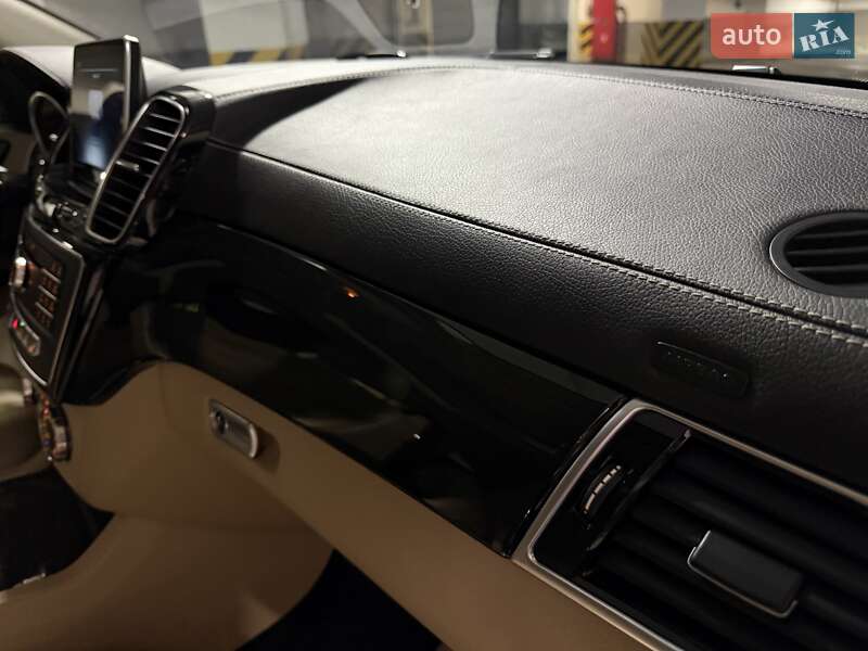 Позашляховик / Кросовер Mercedes-Benz GLE-Class 2015 в Києві