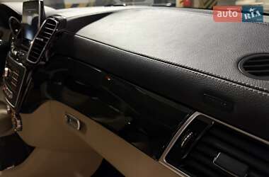 Внедорожник / Кроссовер Mercedes-Benz GLE-Class 2015 в 