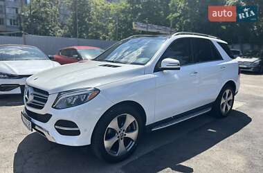 Внедорожник / Кроссовер Mercedes-Benz GLE-Class 2017 в 