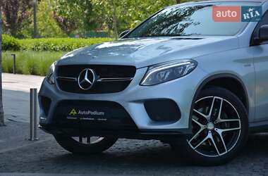 Позашляховик / Кросовер Mercedes-Benz GLE-Class 2016 в 