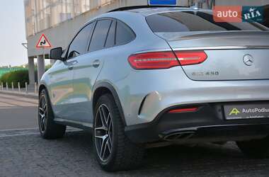 Позашляховик / Кросовер Mercedes-Benz GLE-Class 2016 в 