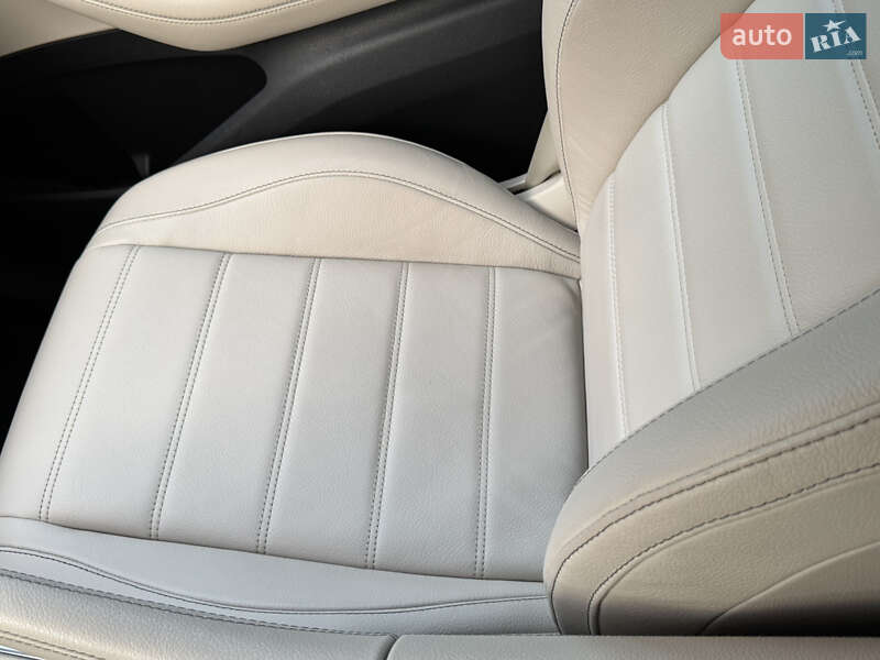 Позашляховик / Кросовер Mercedes-Benz GLE-Class 2021 в Ковелі