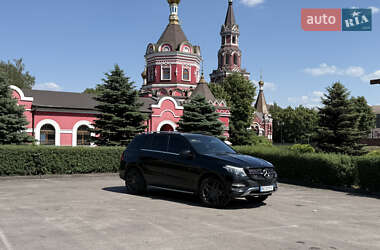 Внедорожник / Кроссовер Mercedes-Benz GLE-Class 2016 в 