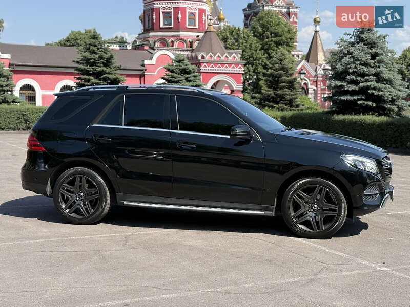 Внедорожник / Кроссовер Mercedes-Benz GLE-Class 2016 в Днепре