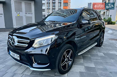 Внедорожник / Кроссовер Mercedes-Benz GLE-Class 2015 в 