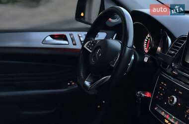 Внедорожник / Кроссовер Mercedes-Benz GLE-Class 2015 в 