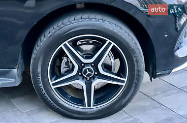 Внедорожник / Кроссовер Mercedes-Benz GLE-Class 2015 в 