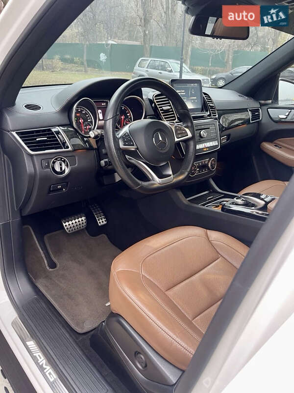 Внедорожник / Кроссовер Mercedes-Benz GLE-Class 2017 в Киеве