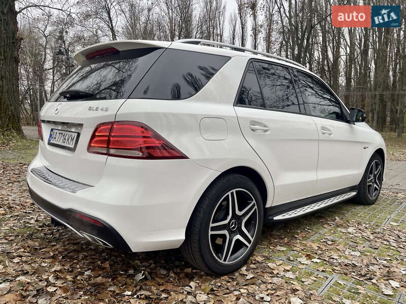 Внедорожник / Кроссовер Mercedes-Benz GLE-Class 2017 в Киеве