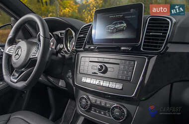 Внедорожник / Кроссовер Mercedes-Benz GLE-Class 2017 в 