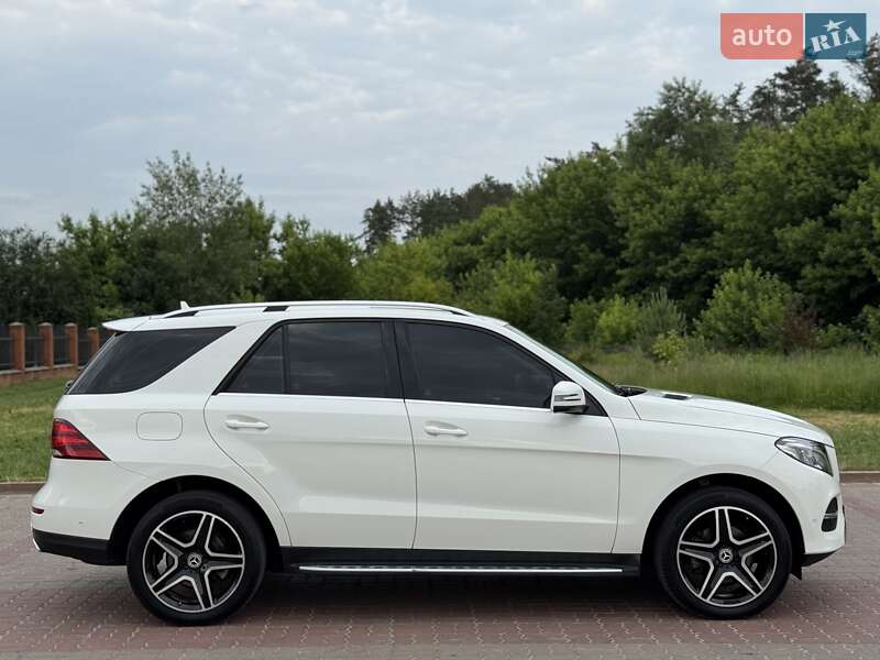 Внедорожник / Кроссовер Mercedes-Benz GLE-Class 2016 в Киеве