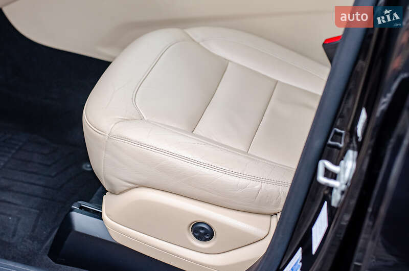 Позашляховик / Кросовер Mercedes-Benz GLE-Class 2015 в Києві