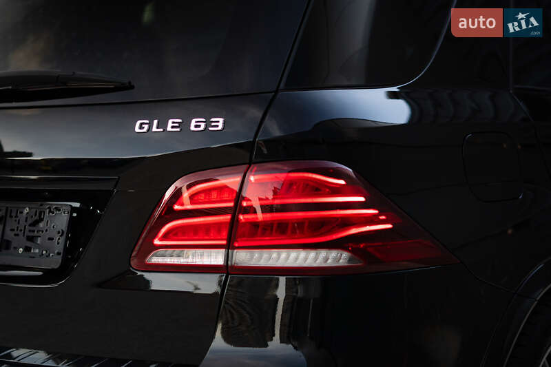 Внедорожник / Кроссовер Mercedes-Benz GLE-Class 2015 в Киеве