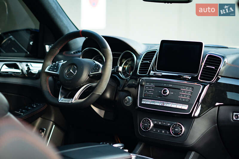 Внедорожник / Кроссовер Mercedes-Benz GLE-Class 2015 в Киеве