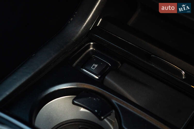 Внедорожник / Кроссовер Mercedes-Benz GLE-Class 2015 в Киеве