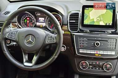Внедорожник / Кроссовер Mercedes-Benz GLE-Class 2016 в 