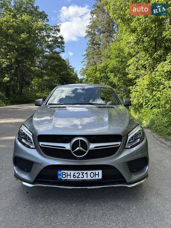 Внедорожник / Кроссовер Mercedes-Benz GLE-Class 2015 в Киеве