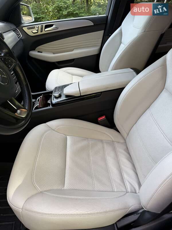 Внедорожник / Кроссовер Mercedes-Benz GLE-Class 2015 в Киеве