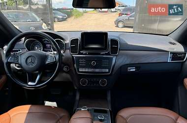 Внедорожник / Кроссовер Mercedes-Benz GLE-Class 2016 в 