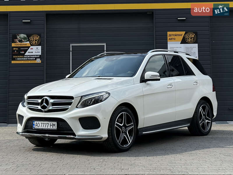 Внедорожник / Кроссовер Mercedes-Benz GLE-Class 2016 в 
