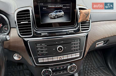 Внедорожник / Кроссовер Mercedes-Benz GLE-Class 2016 в 