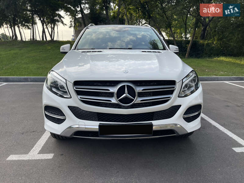 Внедорожник / Кроссовер Mercedes-Benz GLE-Class 2016 в Киеве