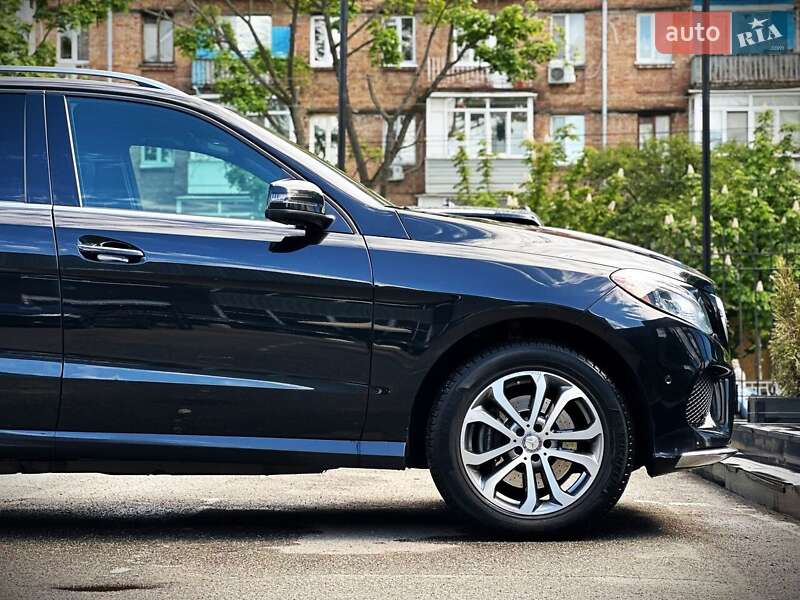 Позашляховик / Кросовер Mercedes-Benz GLE-Class 2016 в Києві