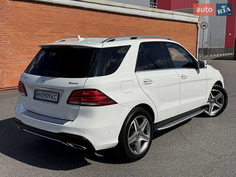 Внедорожник / Кроссовер Mercedes-Benz GLE-Class 2016 в Киеве