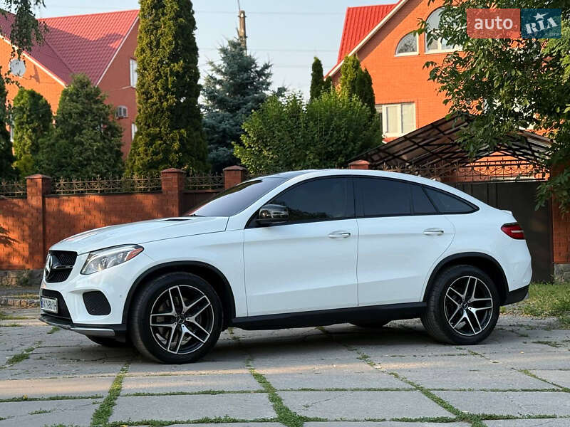 Позашляховик / Кросовер Mercedes-Benz GLE-Class 2017 в Харкові
