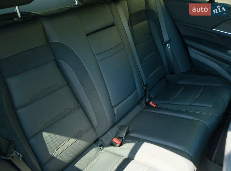 Внедорожник / Кроссовер Mercedes-Benz GLE-Class 2020 в Киеве