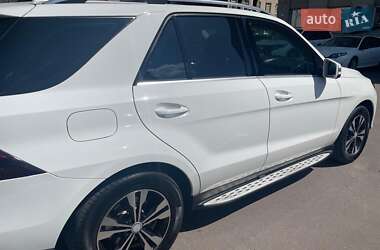 Внедорожник / Кроссовер Mercedes-Benz GLE-Class 2015 в 