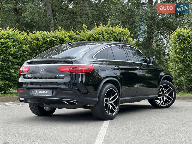 Внедорожник / Кроссовер Mercedes-Benz GLE-Class 2016 в Киеве