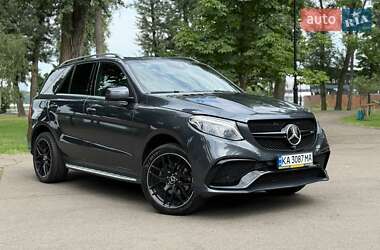Позашляховик / Кросовер Mercedes-Benz GLE-Class 2016 в 