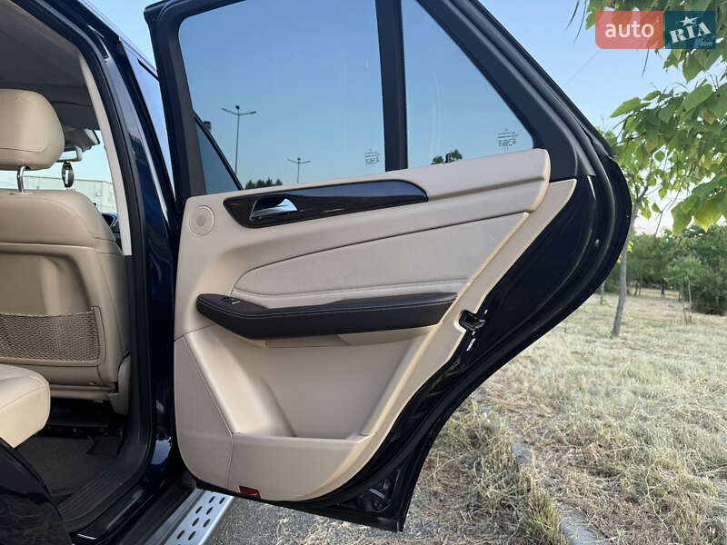 Позашляховик / Кросовер Mercedes-Benz GLE-Class 2015 в Києві