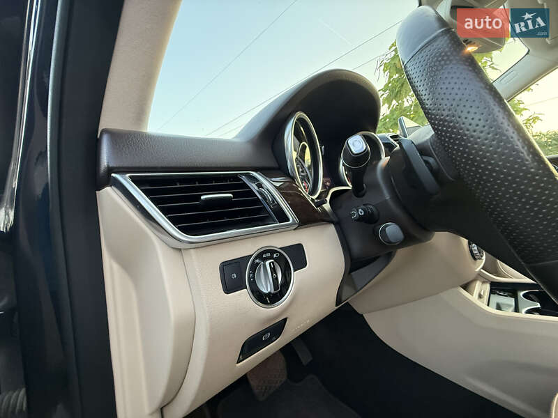 Позашляховик / Кросовер Mercedes-Benz GLE-Class 2015 в Києві