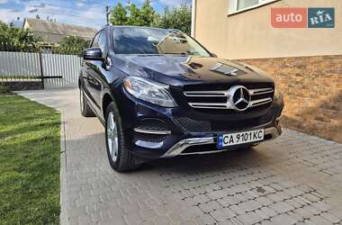Внедорожник / Кроссовер Mercedes-Benz GLE-Class 2017 в 