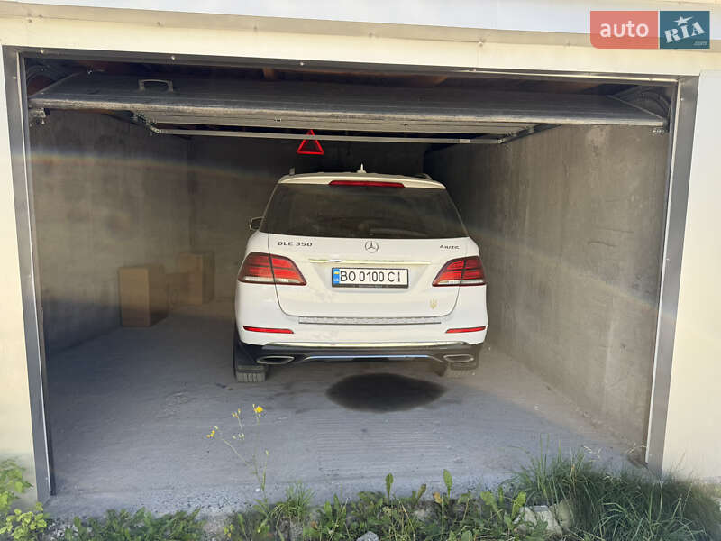 Внедорожник / Кроссовер Mercedes-Benz GLE-Class 2016 в Тернополе