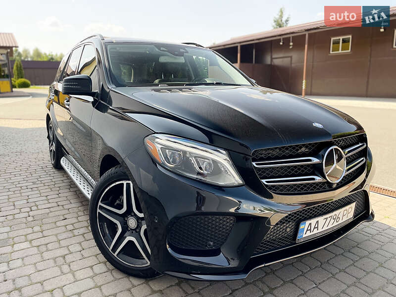 Внедорожник / Кроссовер Mercedes-Benz GLE-Class 2016 в 