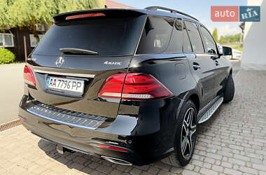 Внедорожник / Кроссовер Mercedes-Benz GLE-Class 2016 в 