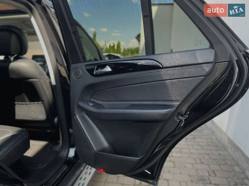 Позашляховик / Кросовер Mercedes-Benz GLE-Class 2016 в Києві