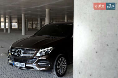 Внедорожник / Кроссовер Mercedes-Benz GLE-Class 2016 в 