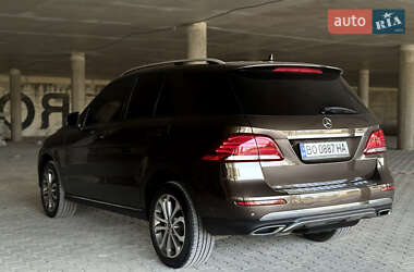 Внедорожник / Кроссовер Mercedes-Benz GLE-Class 2016 в 