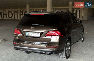 Внедорожник / Кроссовер Mercedes-Benz GLE-Class 2016 в 